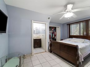 2840 NW 4th St, Miami FL 33125