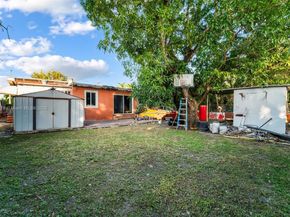 2840 NW 4th St, Miami FL 33125