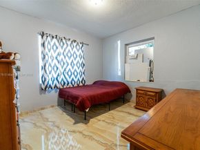 2840 NW 4th St, Miami FL 33125