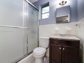 2840 NW 4th St, Miami FL 33125