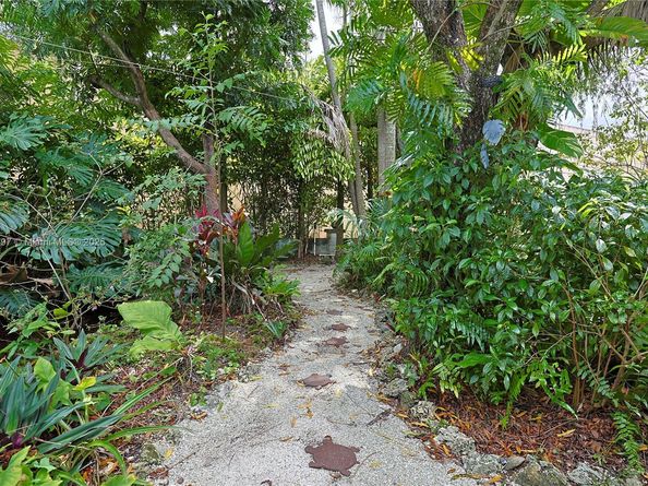 10610 SW 103rd St, Miami FL 33176