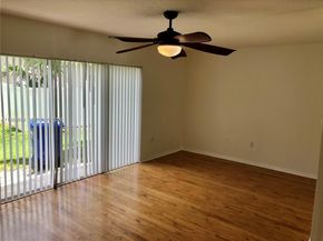 157 Hidden Ct Rd I48, Hollywood FL 33023
