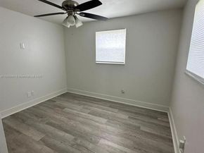 5691 NE 7th Ter, Oakland Park FL 33334
