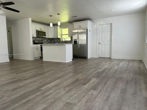 5691 NE 7th Ter, Oakland Park FL 33334