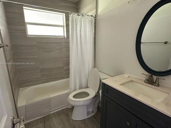 5691 NE 7th Ter, Oakland Park FL 33334