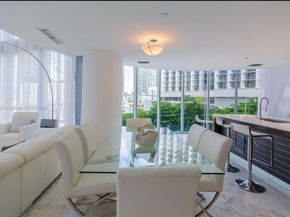 200 Biscayne Boulevard Way 502, Miami FL 33131