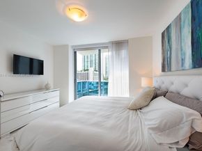 200 Biscayne Boulevard Way 502, Miami FL 33131