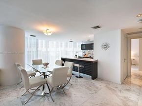 200 Biscayne Boulevard Way 502, Miami FL 33131