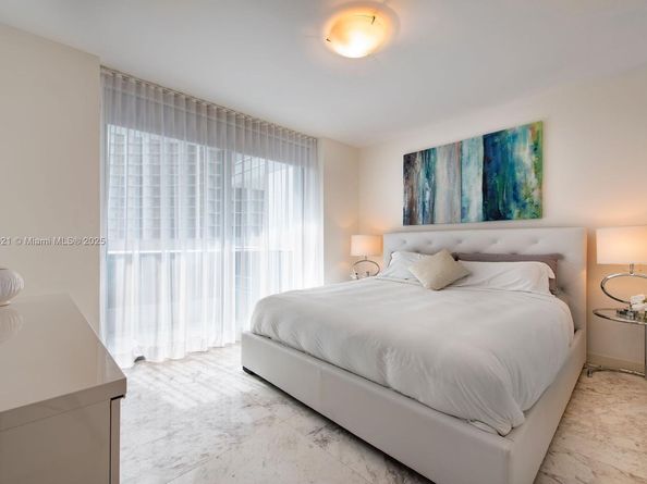 200 Biscayne Boulevard Way 502, Miami FL 33131