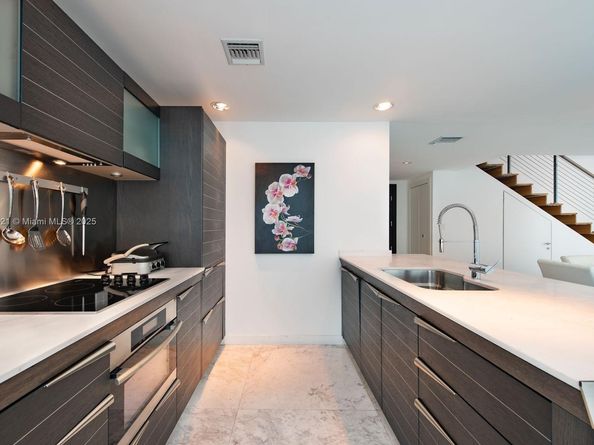 200 Biscayne Boulevard Way 502, Miami FL 33131