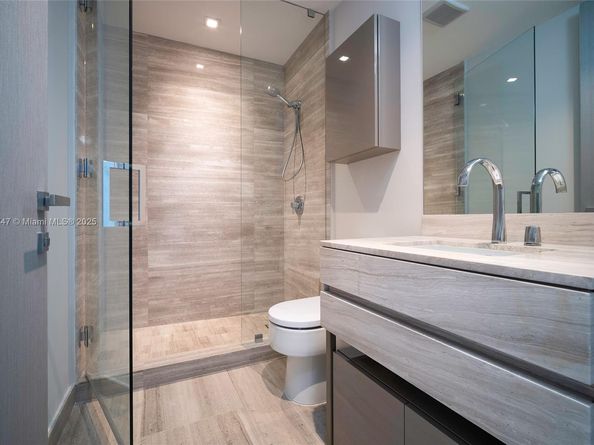 18975 Collins Ave 1705, Sunny Isles Beach FL 33160