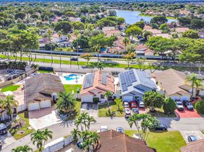 6122 NW 181st Terr Cir W, Hialeah FL 33015