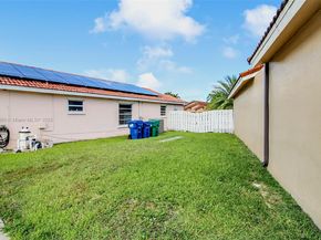 6122 NW 181st Terr Cir W, Hialeah FL 33015