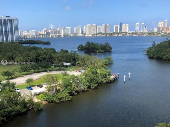 16385 E Biscayne Blvd 1001, North Miami Beach FL 33160