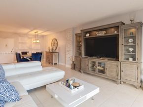 1985 S Ocean Dr 15G, Hallandale Beach FL 33009