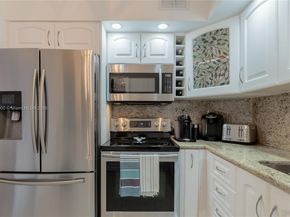 1985 S Ocean Dr 15G, Hallandale Beach FL 33009