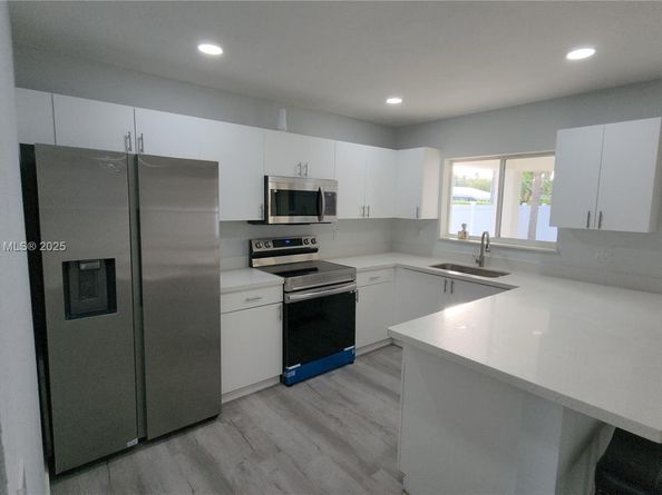 1701 NW 6th Ave, Fort Lauderdale FL 33311