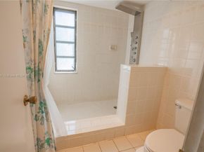 36 Eastmont Rd, Hollywood FL 33021