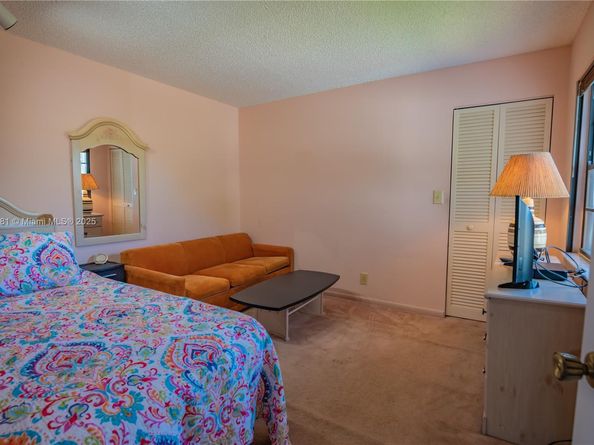 36 Eastmont Rd, Hollywood FL 33021