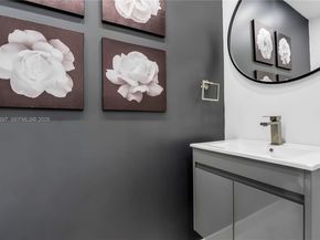 3321 Simms St 13B, Hollywood FL 33021