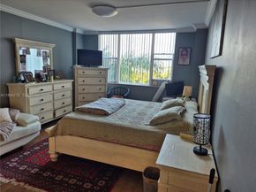 4001 Hillcrest Dr 416, Hollywood FL 33021