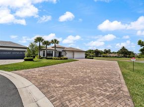 4569 N Silverwood Ln, Oakland Park FL 33309