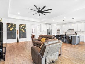 4569 N Silverwood Ln, Oakland Park FL 33309