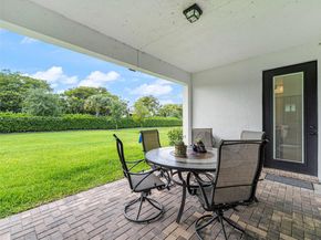4569 N Silverwood Ln, Oakland Park FL 33309