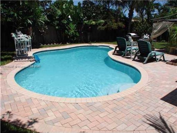 1301 NW 45th St, Fort Lauderdale FL 33309