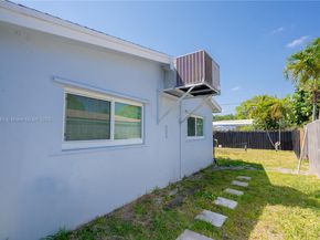 1301 NW 45th St, Fort Lauderdale FL 33309