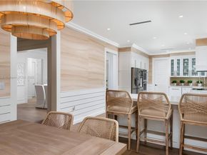 2575 Pine Tree Dr, Miami Beach FL 33140