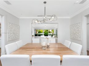 2575 Pine Tree Dr, Miami Beach FL 33140