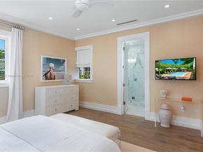 2575 Pine Tree Dr, Miami Beach FL 33140