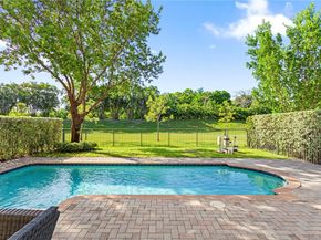 19111 NE 8th Ct, Miami FL 33179