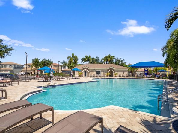 19111 NE 8th Ct, Miami FL 33179