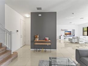 19111 NE 8th Ct, Miami FL 33179