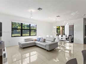 19111 NE 8th Ct, Miami FL 33179