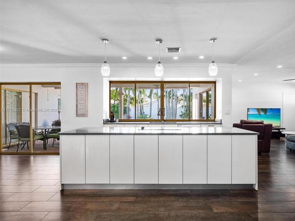 3610 N 53rd Ave, Hollywood FL 33021