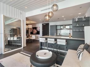 200 Biscayne Boulevard Way 5211, Miami FL 33131