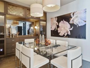 200 Biscayne Boulevard Way 5211, Miami FL 33131