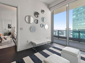200 Biscayne Boulevard Way 5211, Miami FL 33131