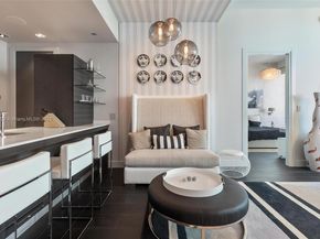 200 Biscayne Boulevard Way 5211, Miami FL 33131