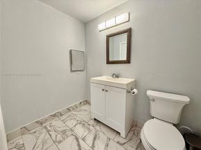 2015 SE 10th Ave 127, Fort Lauderdale FL 33316
