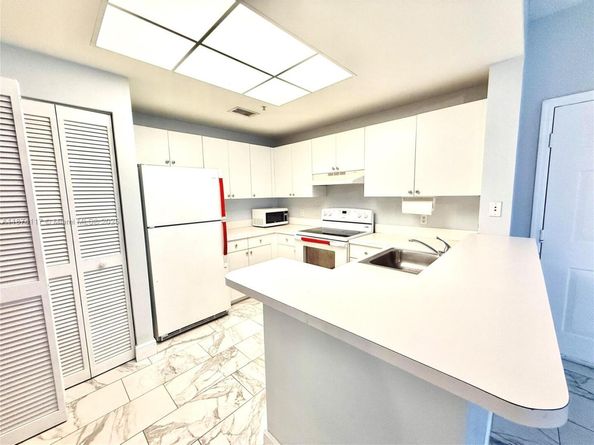 2015 SE 10th Ave 127, Fort Lauderdale FL 33316