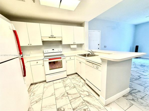 2015 SE 10th Ave 127, Fort Lauderdale FL 33316