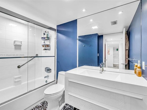 11 Island Ave 1103, Miami Beach FL 33139