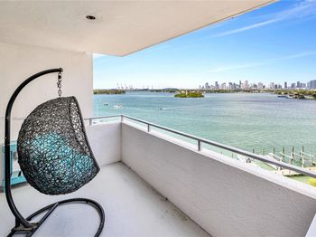 11 Island Ave