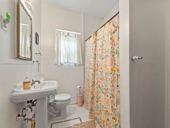 1230 Pizarro St, Coral Gables FL 33134