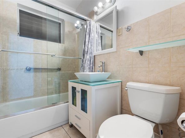 3331 SW 88th Ct, Miami FL 33165