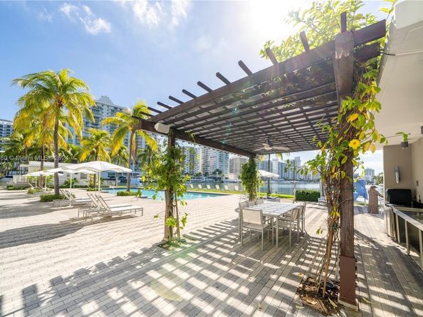 6101 Aqua Ave 303, Miami Beach FL 33141